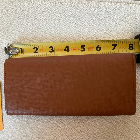 NWT Tory Burch Luggage Color Robinson Envelope Continental Wallet - Picture 8 of 9